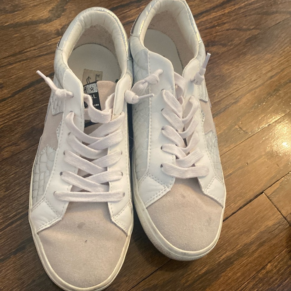 vintage havana sneakers, worn, size 9.